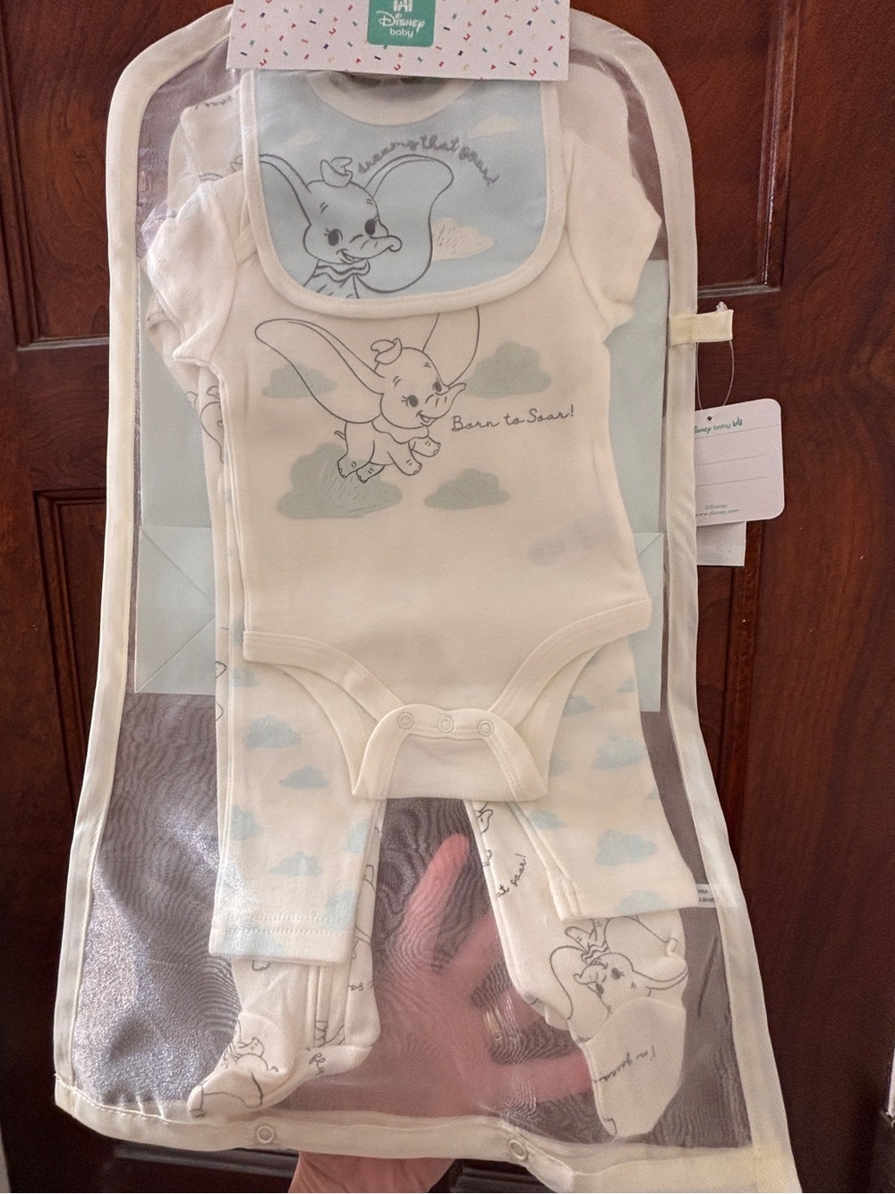 NWT Disney Baby 0-3mo 7 Piece Gift Set w Dumbo Cloud Print. Great for BabyShwrs! - Picture 5 of 9
